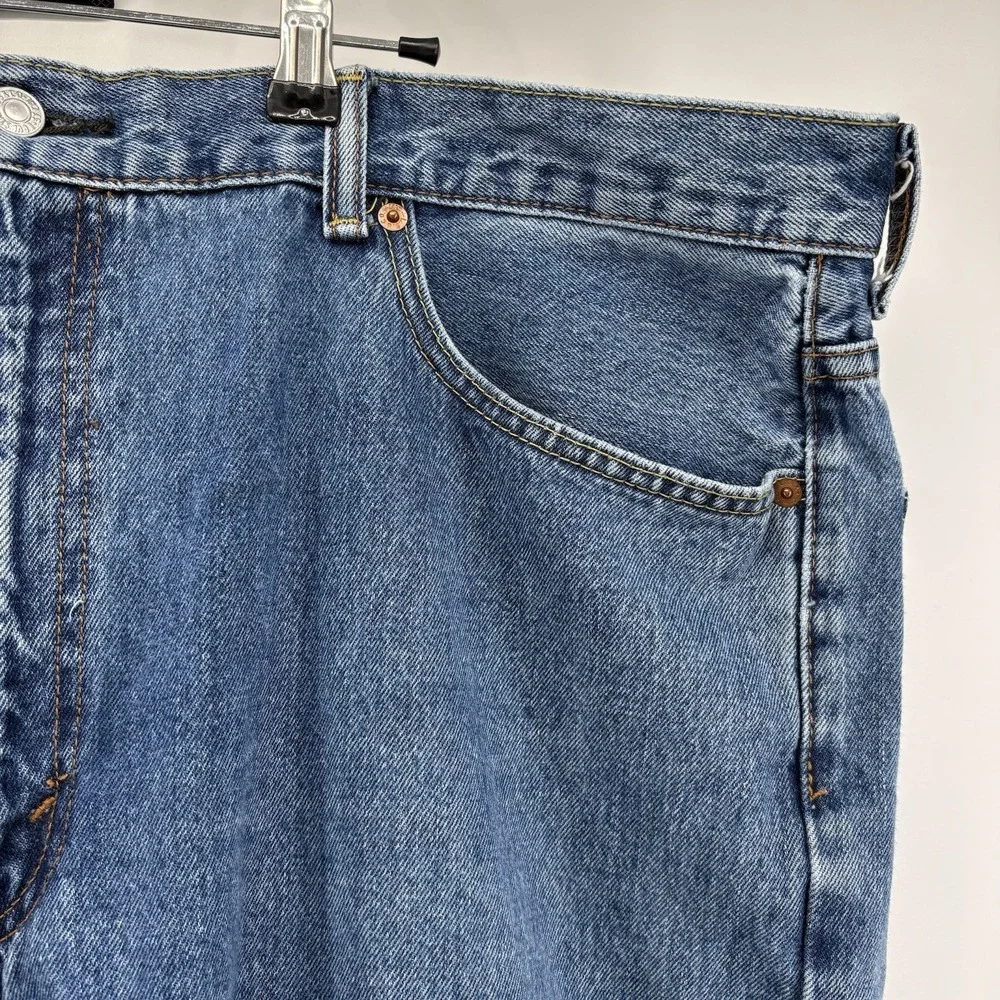 Levi's 550 Jeans Men's 42x32 (Fits 40x31) Blue Denim Relaxed Fit‎